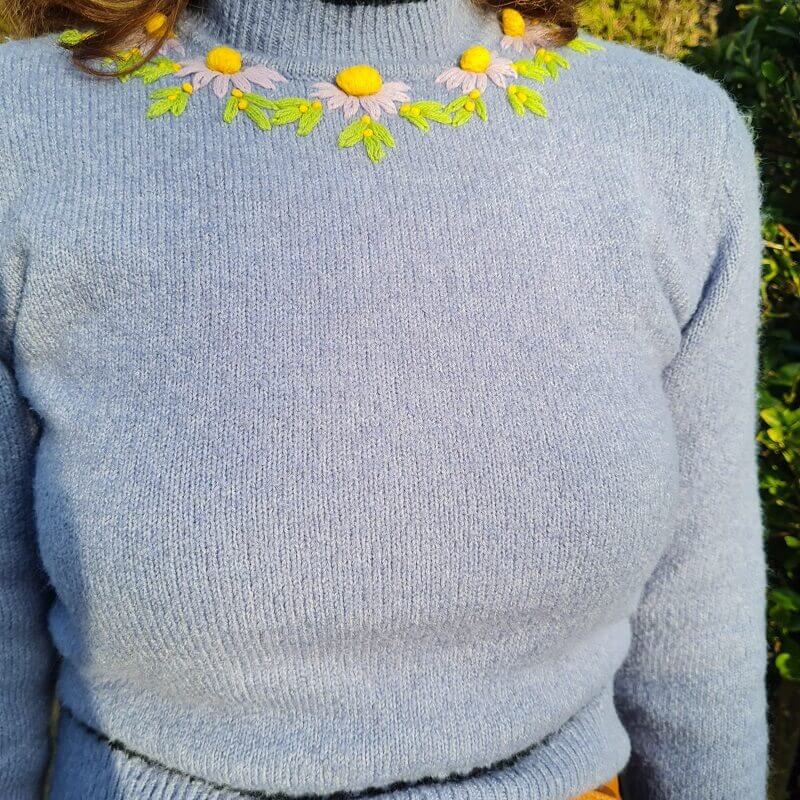 Daisies on my sweater! - Nancys Fashion Style