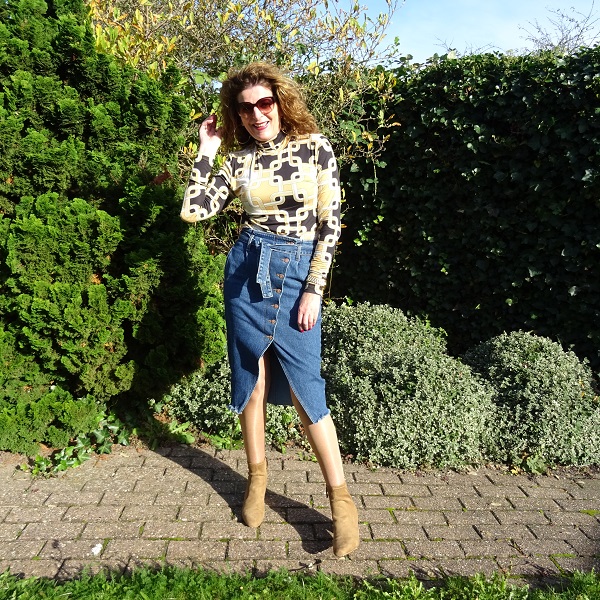 influenced by the 70s outfit