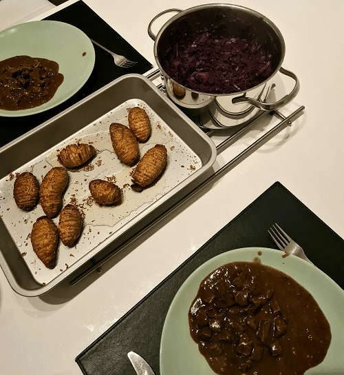 Sundays dinner rain day