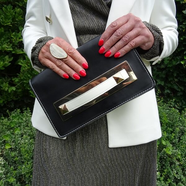 clutch with gold