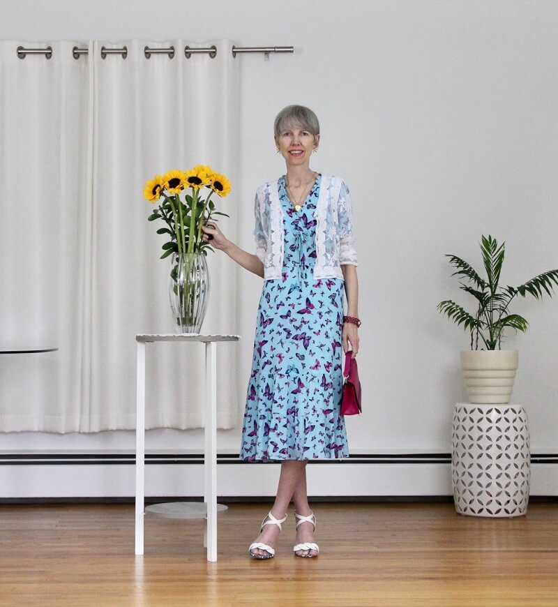midi butterfly dress i blue and white