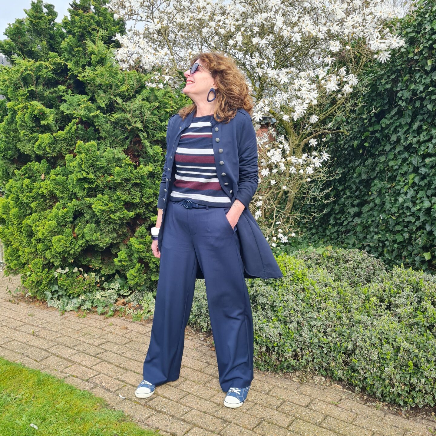 navy wide legged trousers