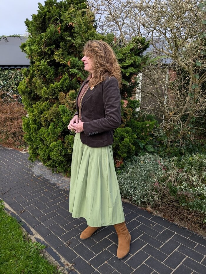 pistache and chocolate outfit