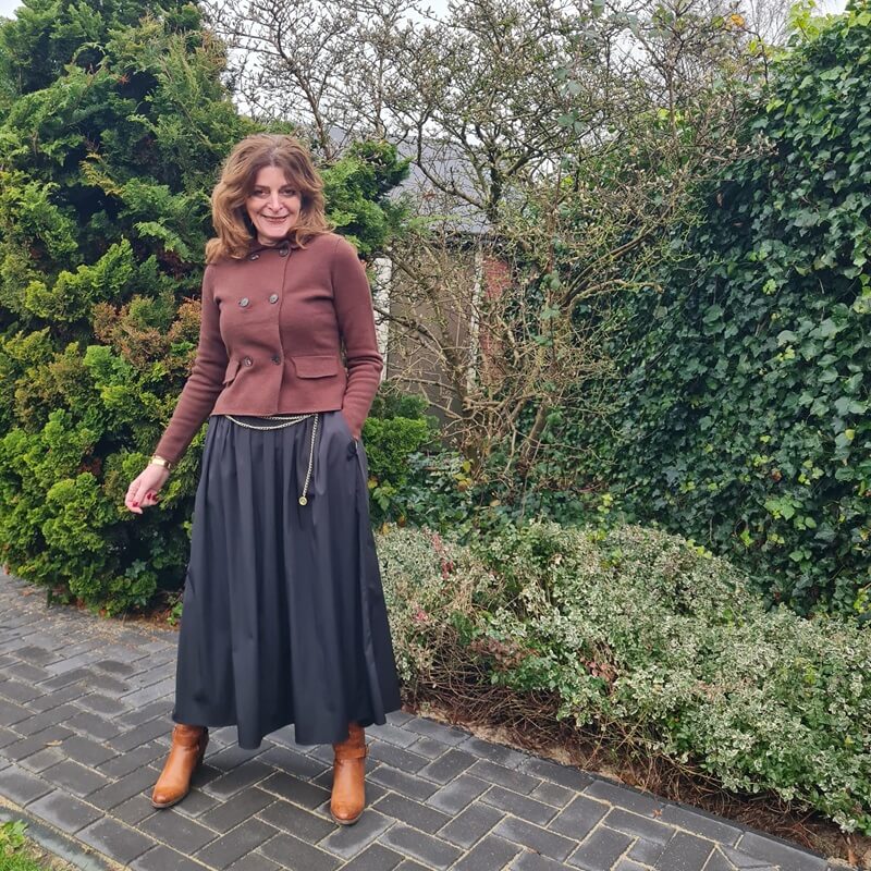 brown and black outfit