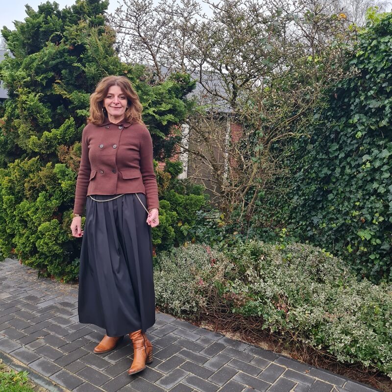 winter outfit with skirt