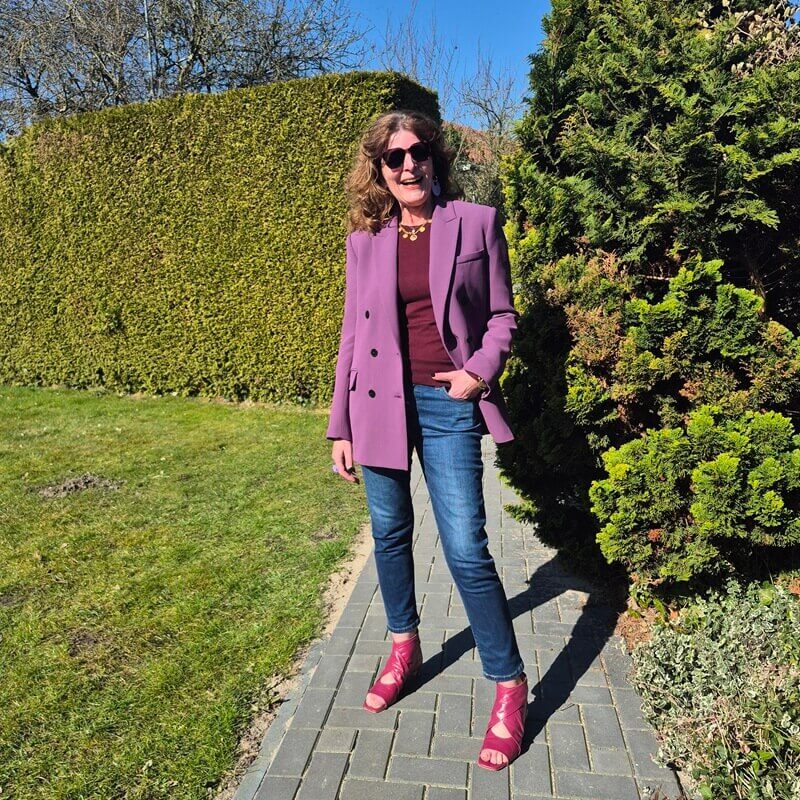 oversized blazer on boyfriend jeans