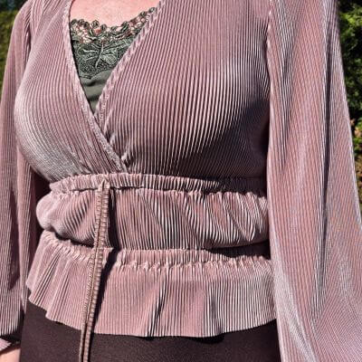 shiny top