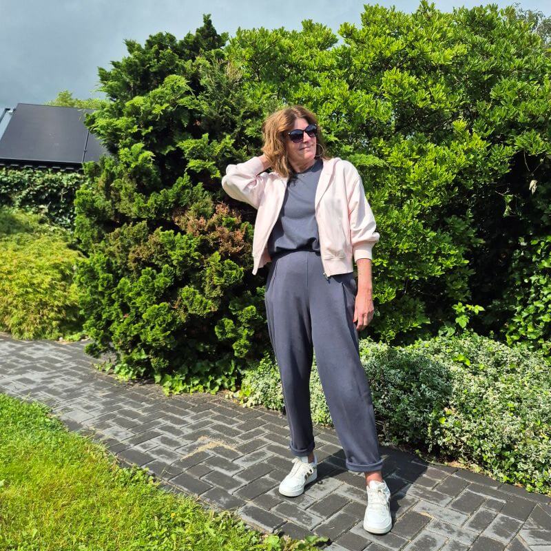 sporty and elegant looks