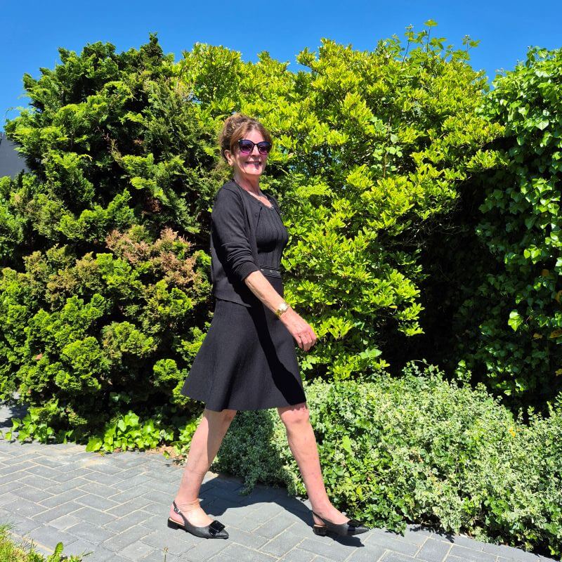 black slingbacks