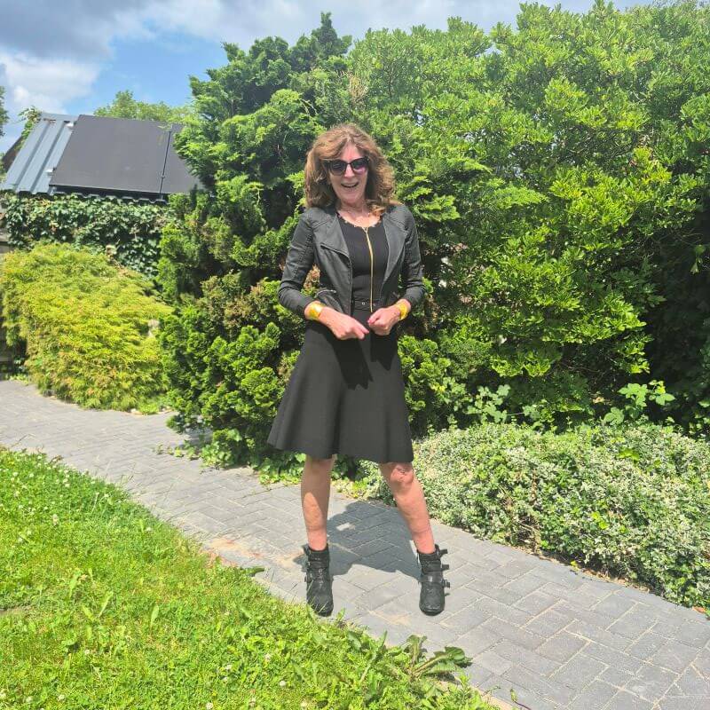 black dress outfit