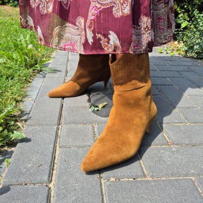 suede brown ankle boots