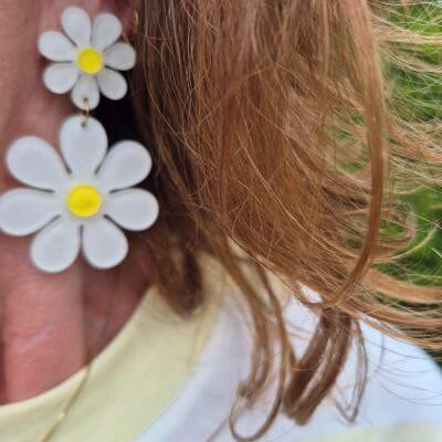floral earrings