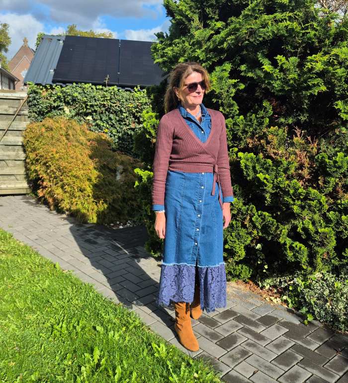 blue and brown outfit