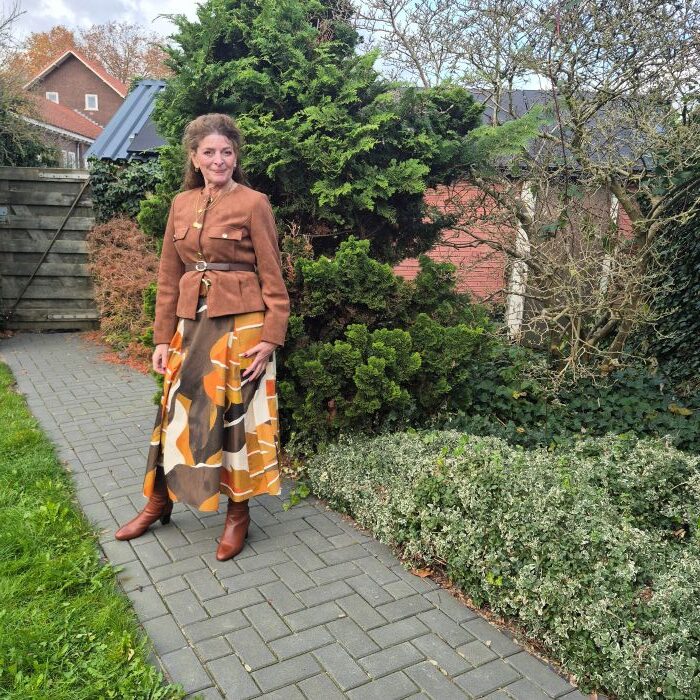 leafy print skirt in Autumn colours