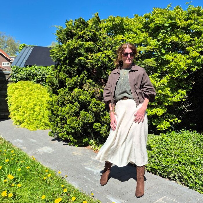 How to style brown summer boots without overheating