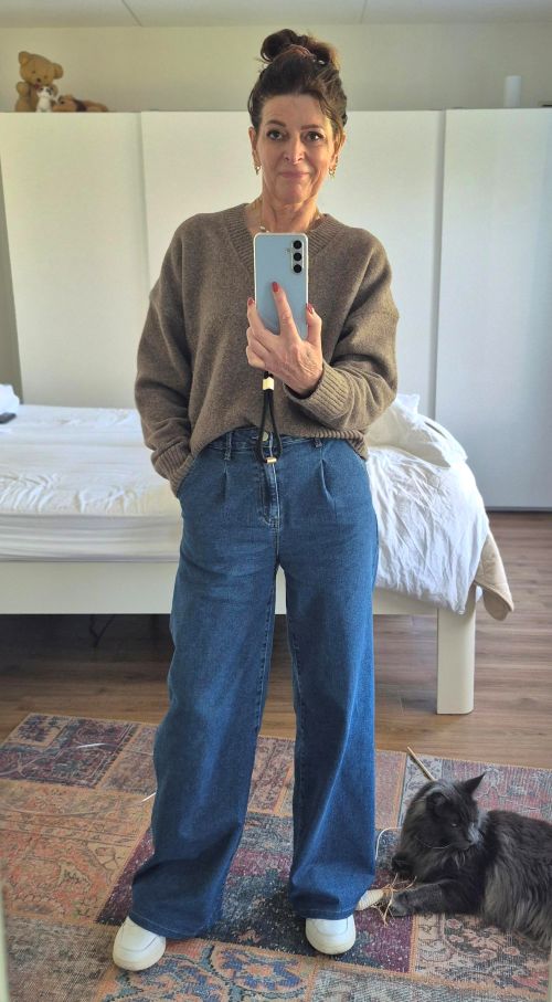 wide leg jeans